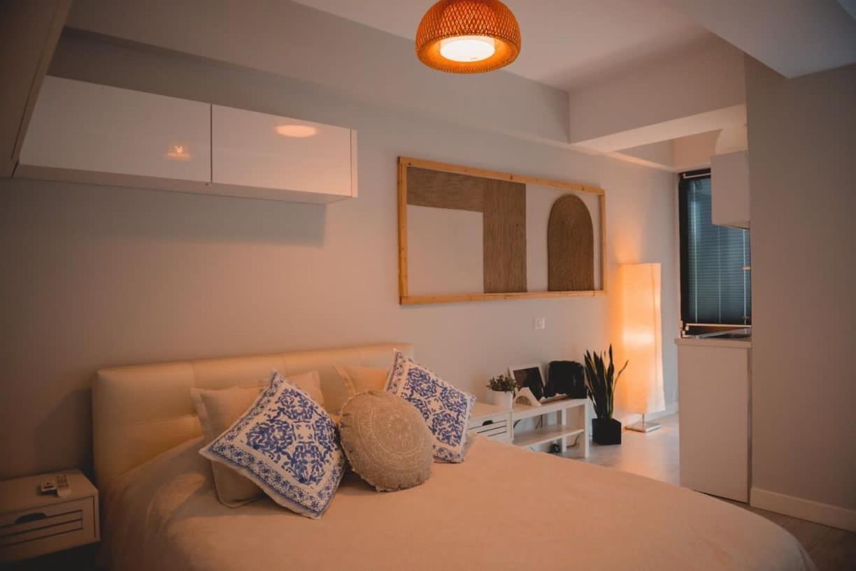 Seaside Studio Blue Bike Mamaia Exterior photo